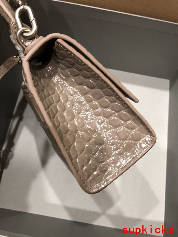 Amelia- BG Hourglass Bags - 105