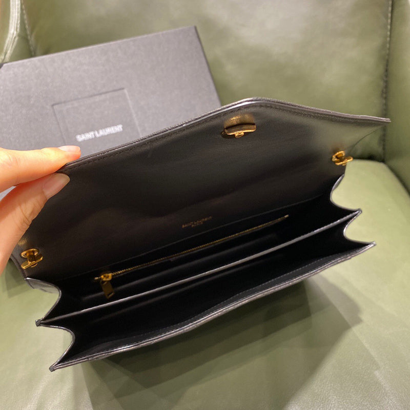 Amelia - YSL Bag - 3774