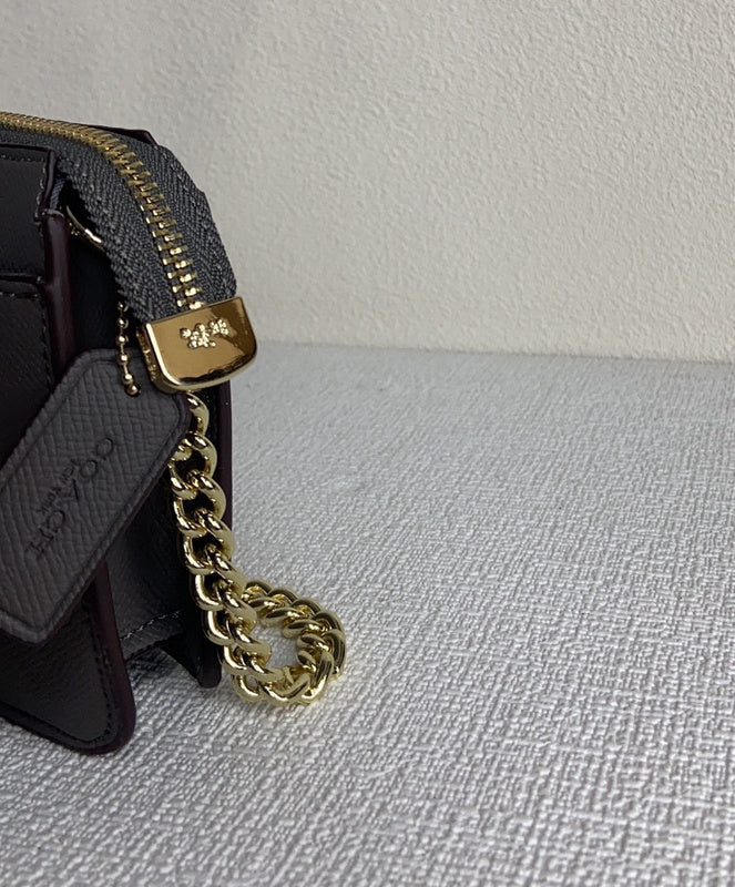 Amelia-i CAH Bags - 035