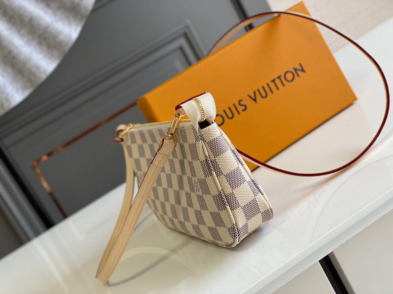 Fan Fashion Lu-Vi bags - 17061