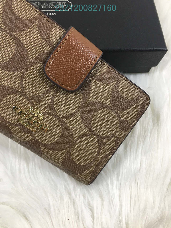 Amelia - CAH Wallet - 142