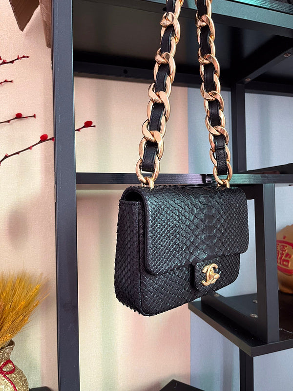 Wellow Bags - Chanel - Bags  - 953