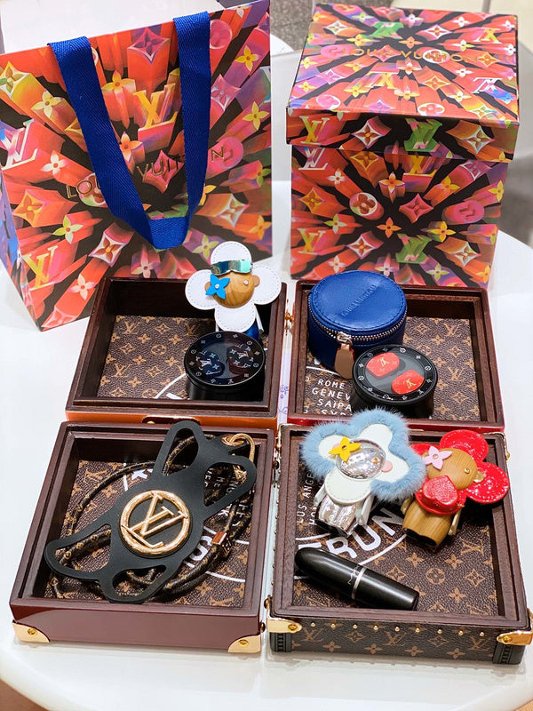 Fan Fashion Lu-Vi bags - 17804