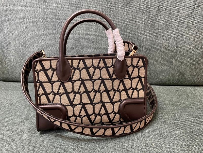 VAL LUXURY BAGS - FOR FASHION LOVERS  AFFORDABLE LUXURY BAGS- 800