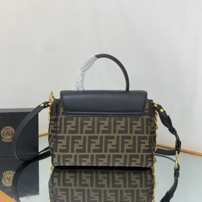 Amelia's Bag Gallery - VAR Bags - 233