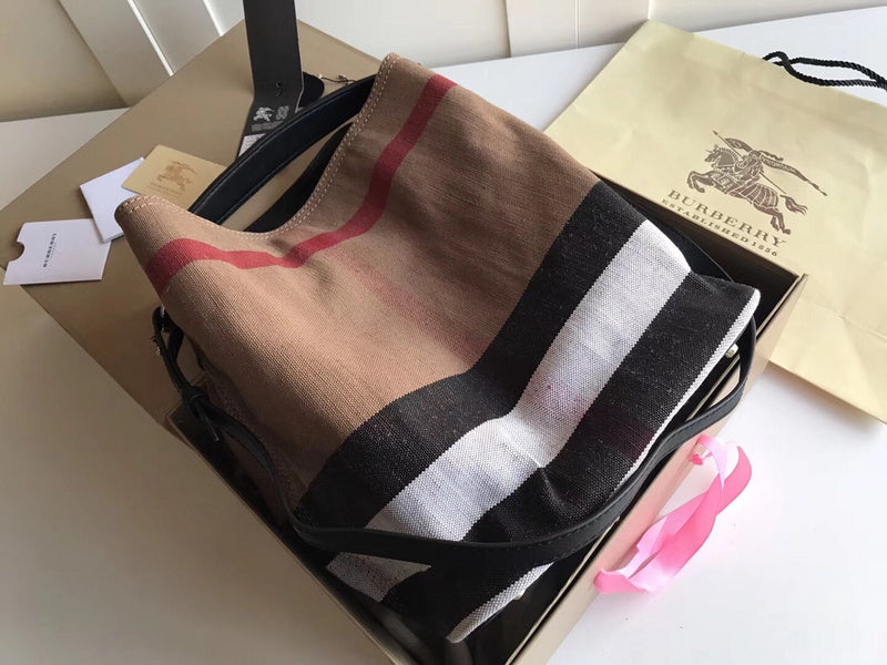 Burberry Bags - Bagsattire   438