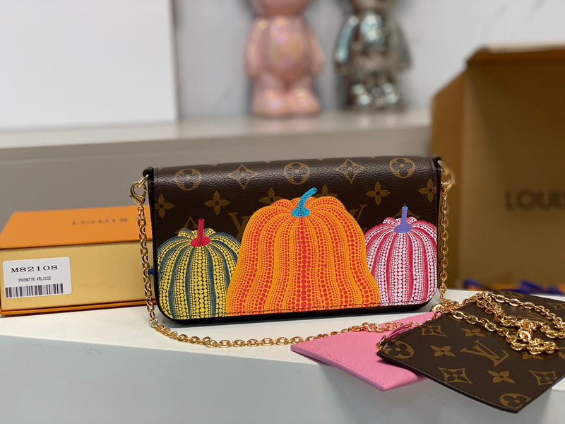 Amelia's Bag Gallery - LOV Bags - 1058