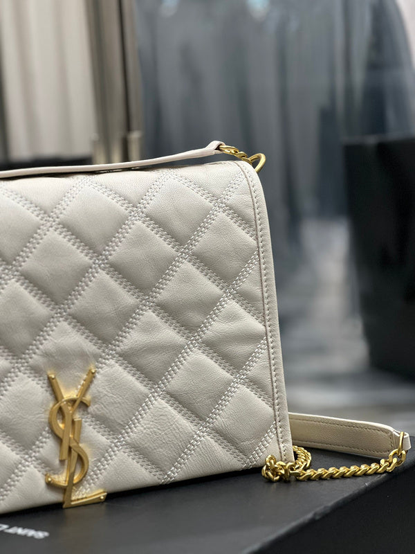Amelia - YSL Bag - 2470