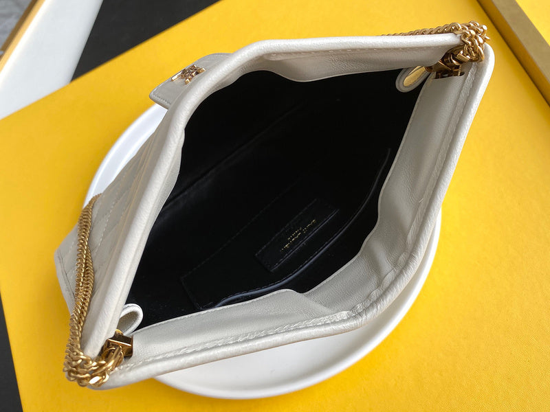 Amelia - YSL Bag - 4186