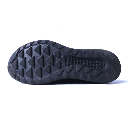 SAUCONY KINETA RELAY