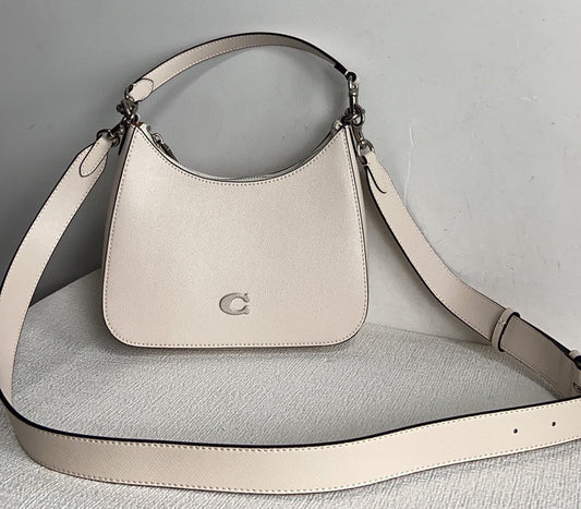 Amelia-i CAH Bags - 037