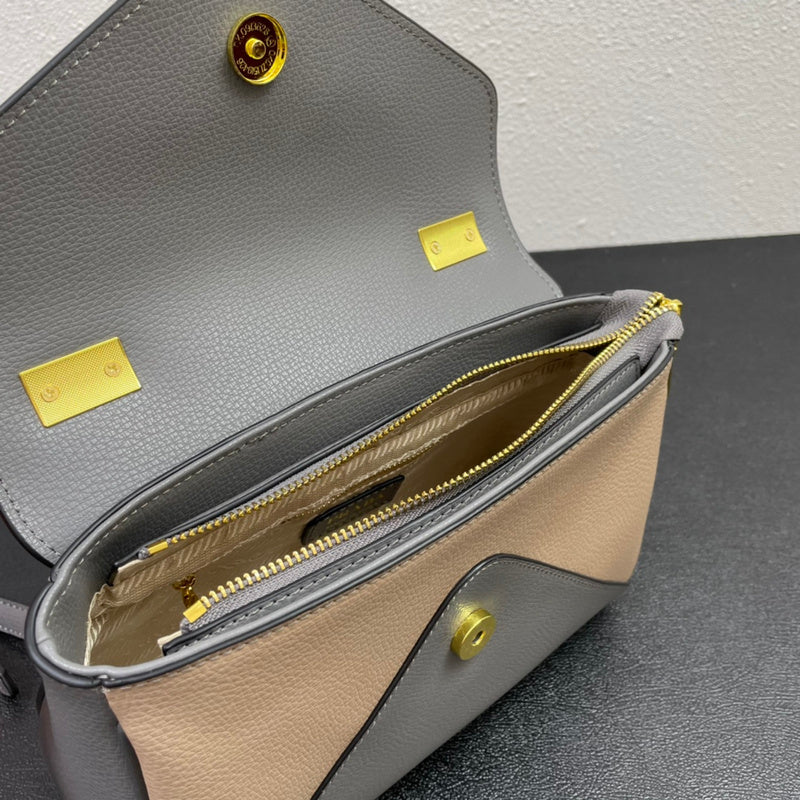 Barnes-Bags - Prada Bags - 834