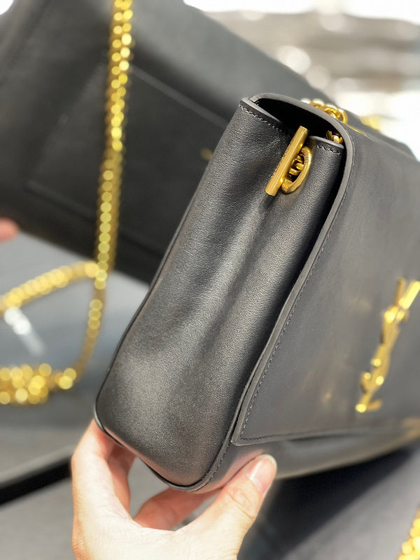 Amelia - YSL Bag - 4207
