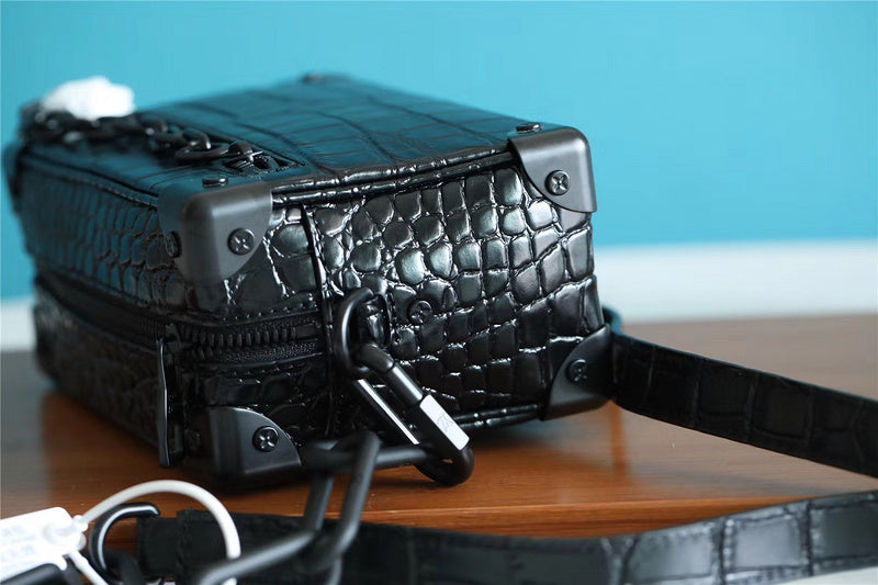 Fan Fashion Lu-Vi bags - 10159