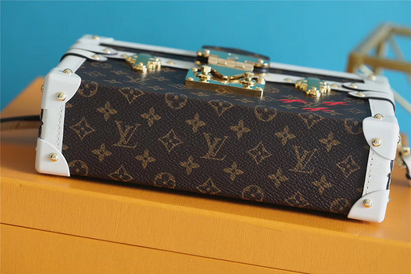 Fan Fashion Lu-Vi bags - 8206