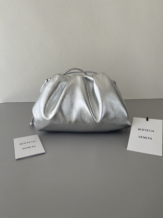 BV Mini Pouch SliTLM -, For Women, Bags 8.6in/22cm