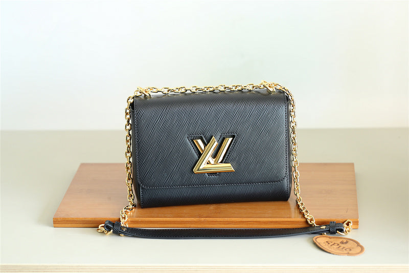 Fan Fashion Lu-Vi bags - 8524