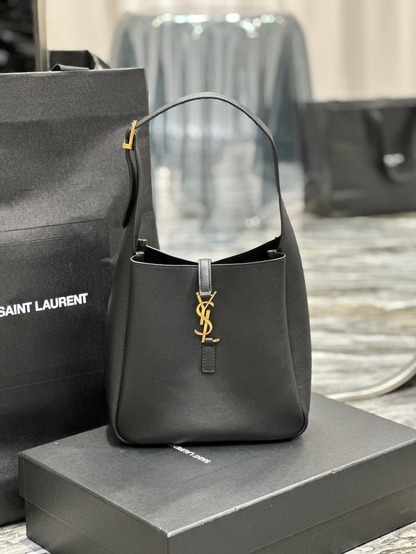 Amelia - YSL Bag - 3969
