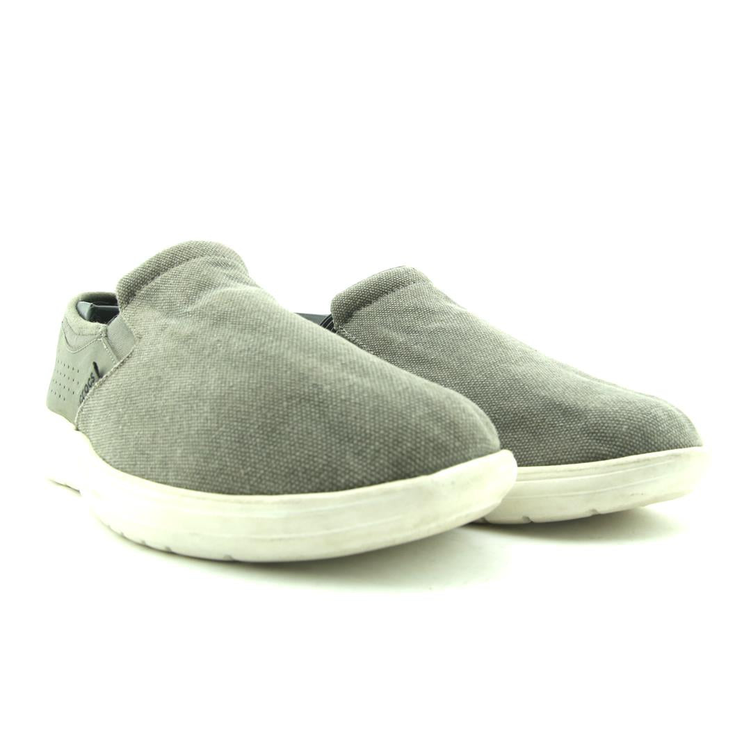 CROCS REVIVA
