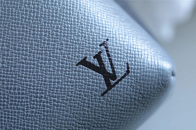 Fan Fashion Lu-Vi bags - 9580