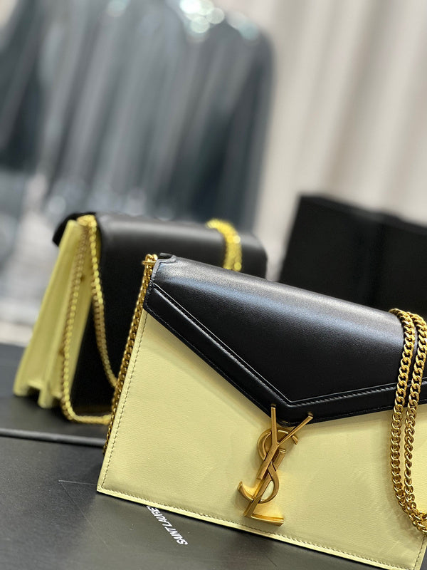 Amelia - YSL Bag - 1915