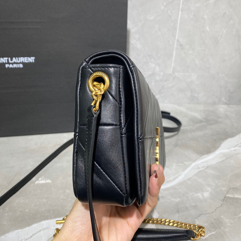 Amelia - YSL Bag - 4100