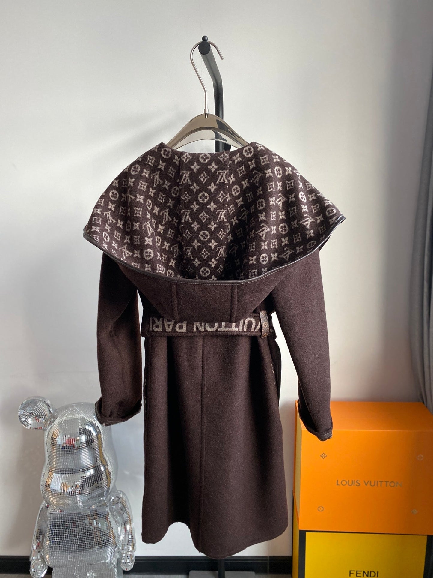 Luxury Louis Vuitton  Wrap Coat 033