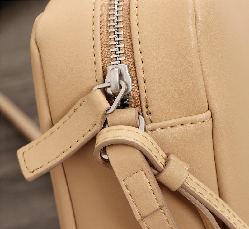 Amelia - YSL Bag - 2882