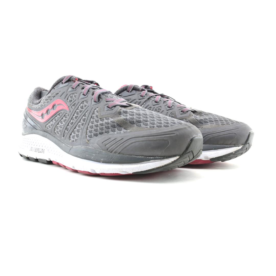 SAUCONY  ECHELON 6