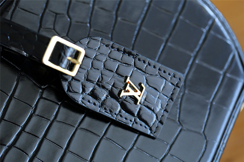 Fan Fashion Lu-Vi bags - 8325