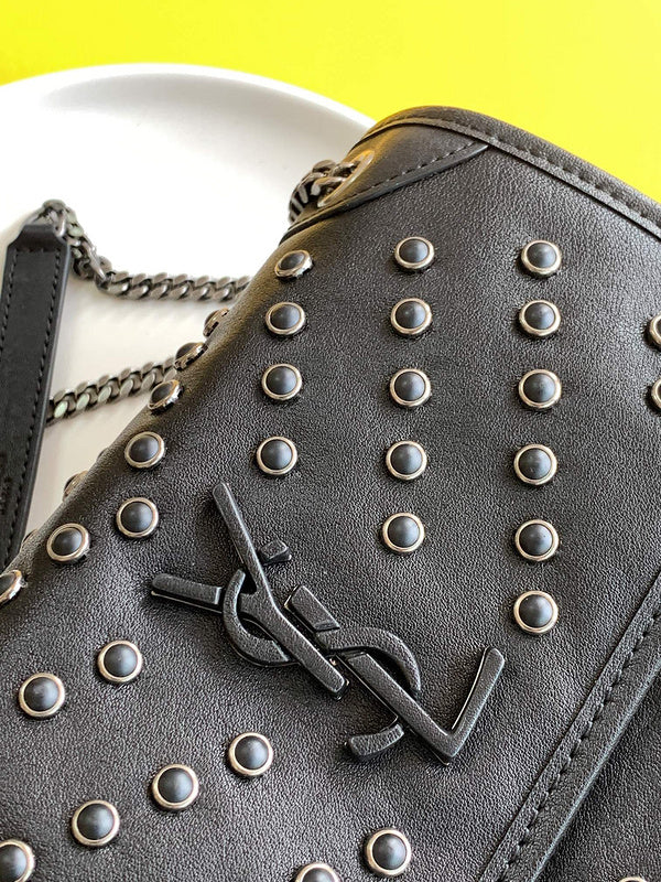 Amelia - YSL Bag - 4122