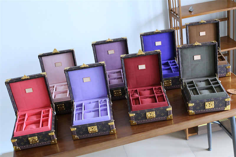 Fan Fashion Lu-Vi bags - 9548