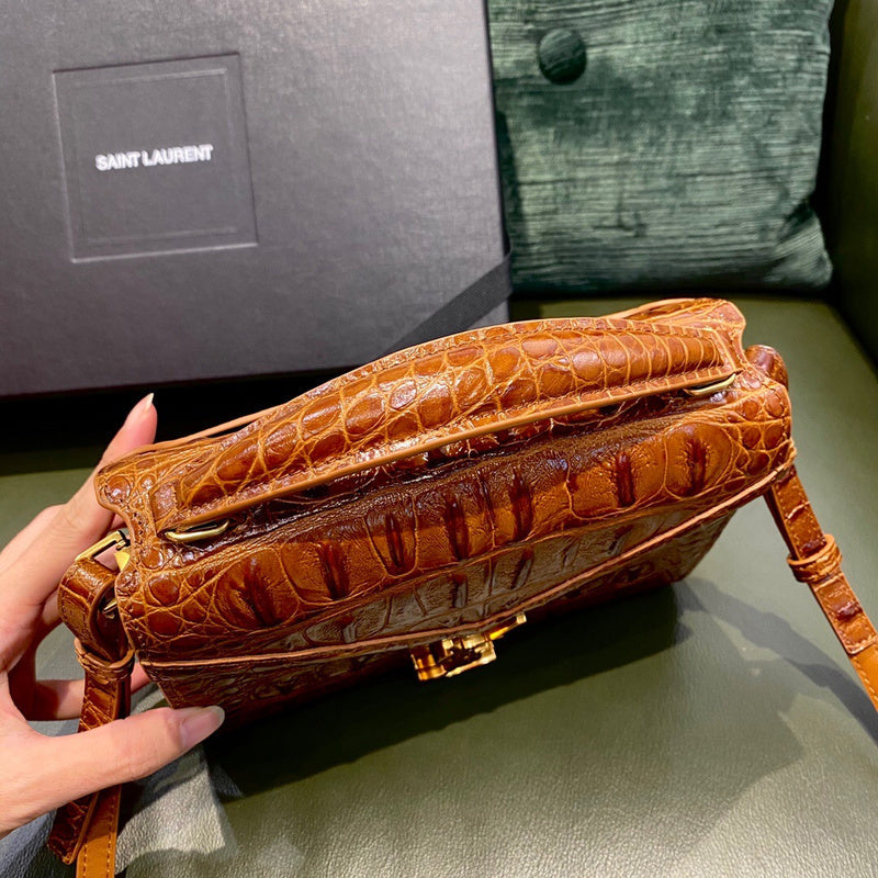 Amelia - YSL Bag - 3747