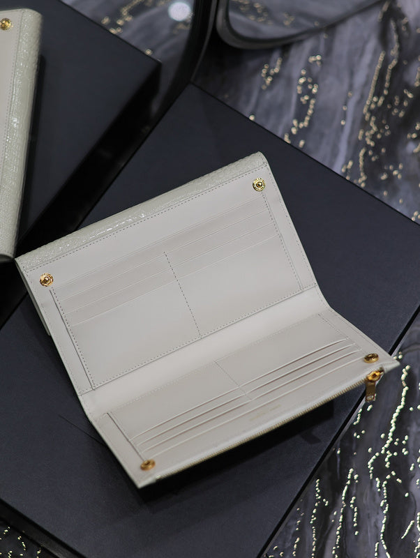 Amelia - YSL Bag - 2357