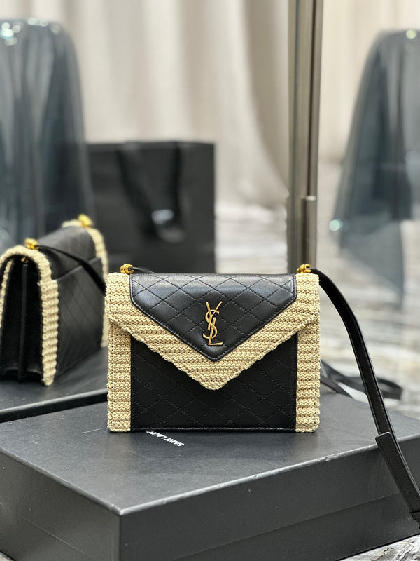 Amelia - YSL Bag - 3933