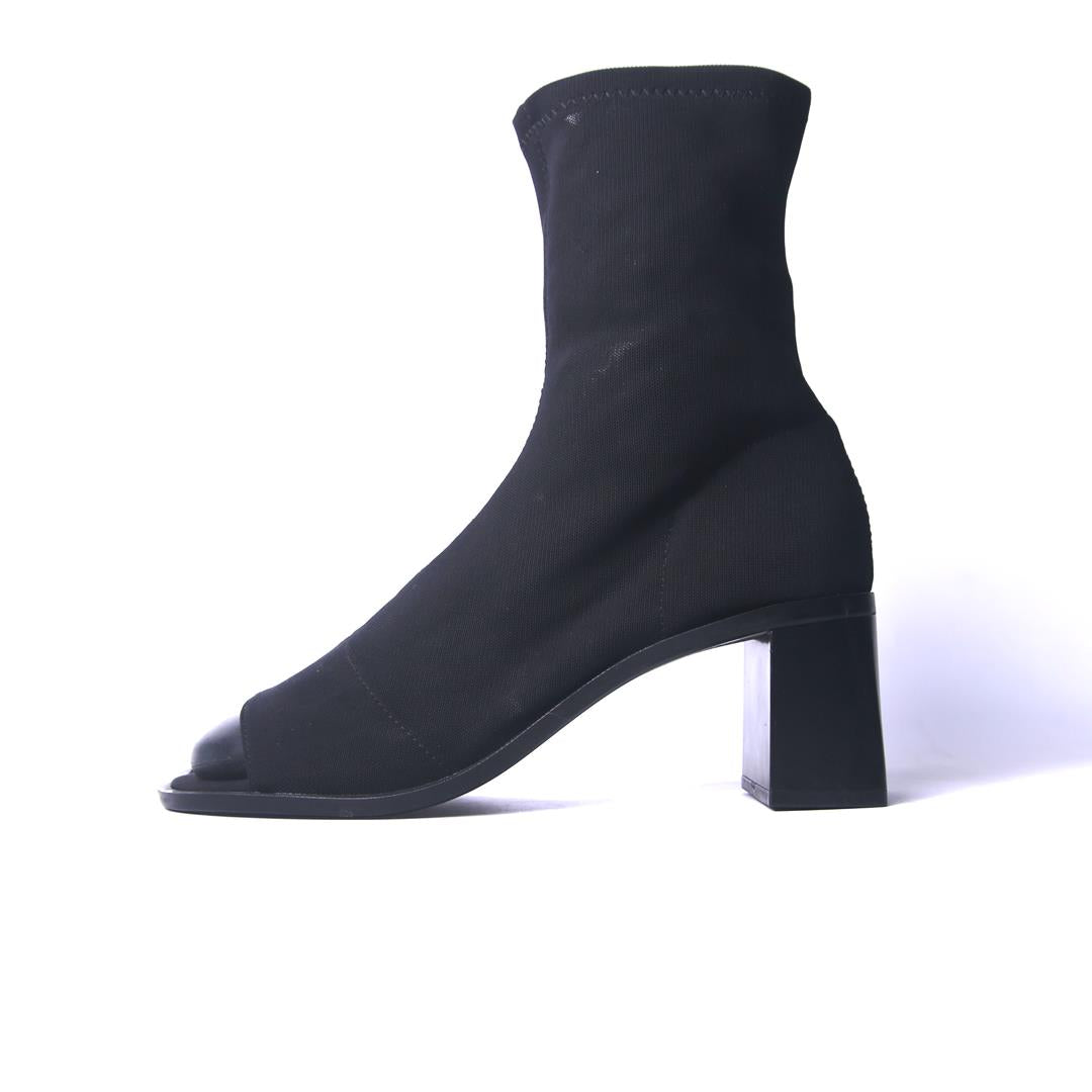 ZARA. .