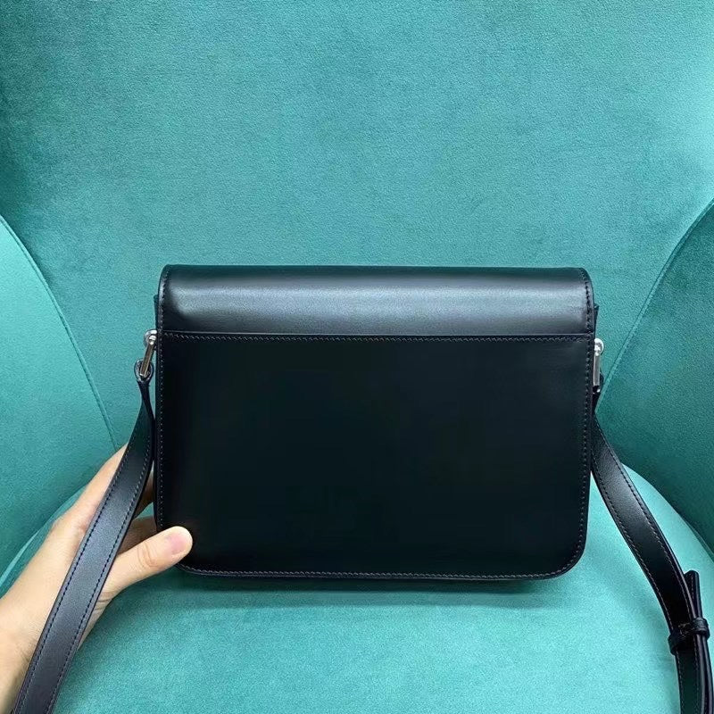 Amelia - YSL Bag - 2377