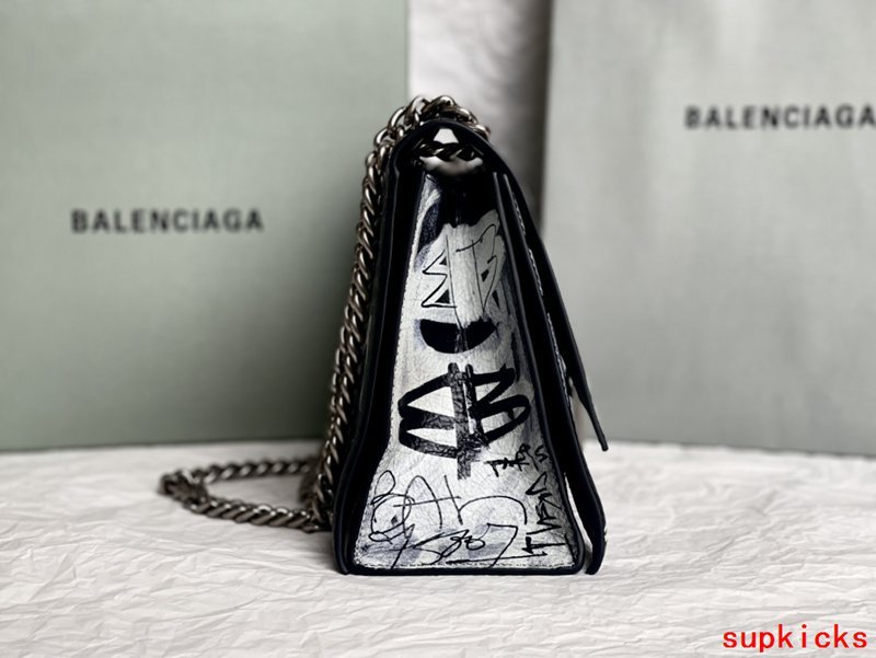 Amelia- BG Hourglass Bags - 002