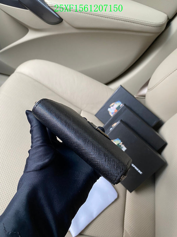 Amelia - PD Wallet - 073