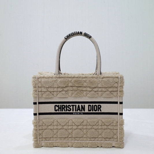 Amelia- DYOR FASHION BAGS - 2133