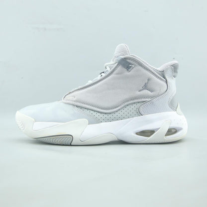 JORDAN MAX AURA 4