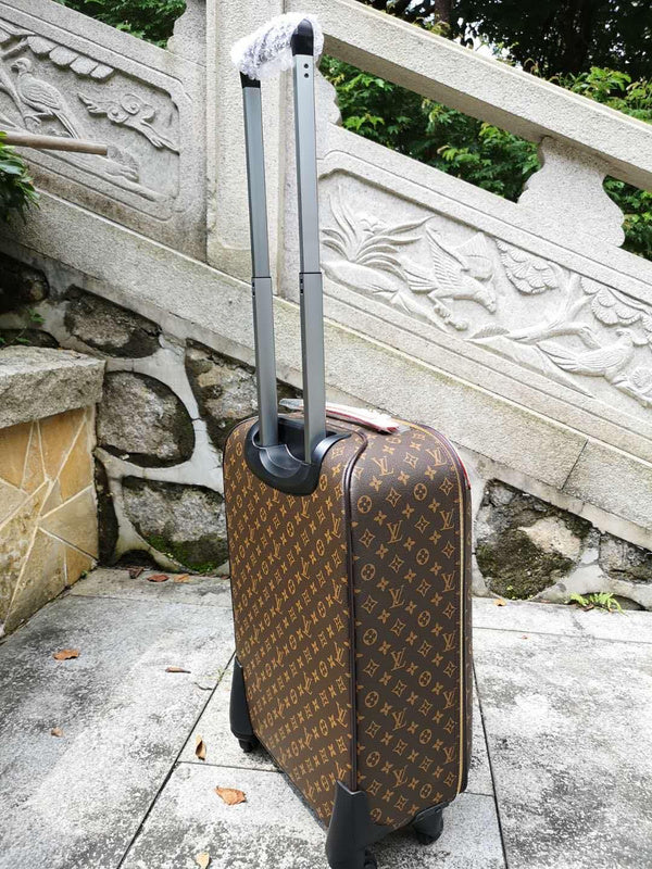 Fan Fashion Lu-Vi bags - 11385