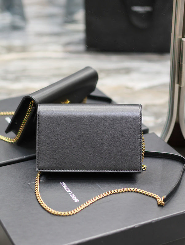 Amelia - YSL Bag - 1955