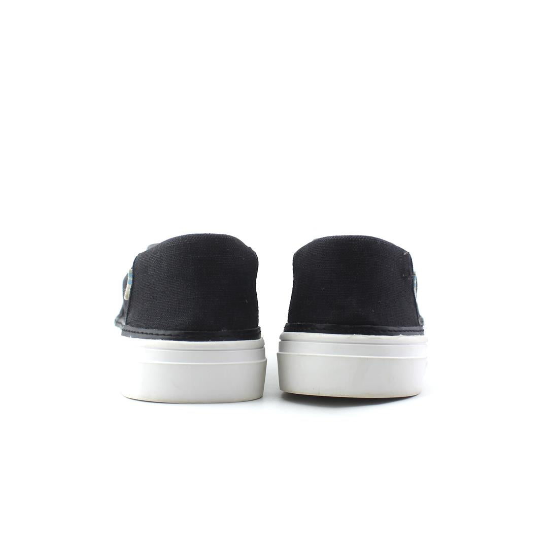 TOMS EARTHWISE
