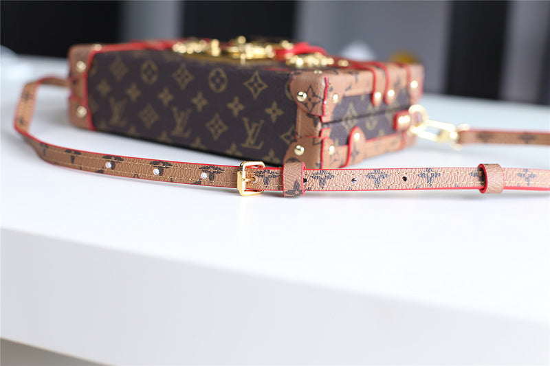 Fan Fashion Lu-Vi bags - 8220