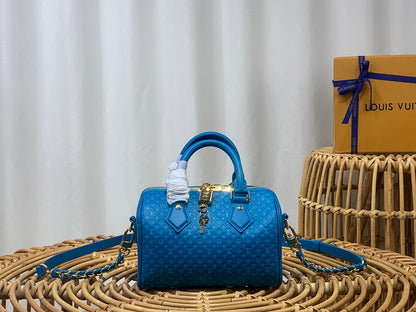 Amelia - LOV Travel Bags - 006
