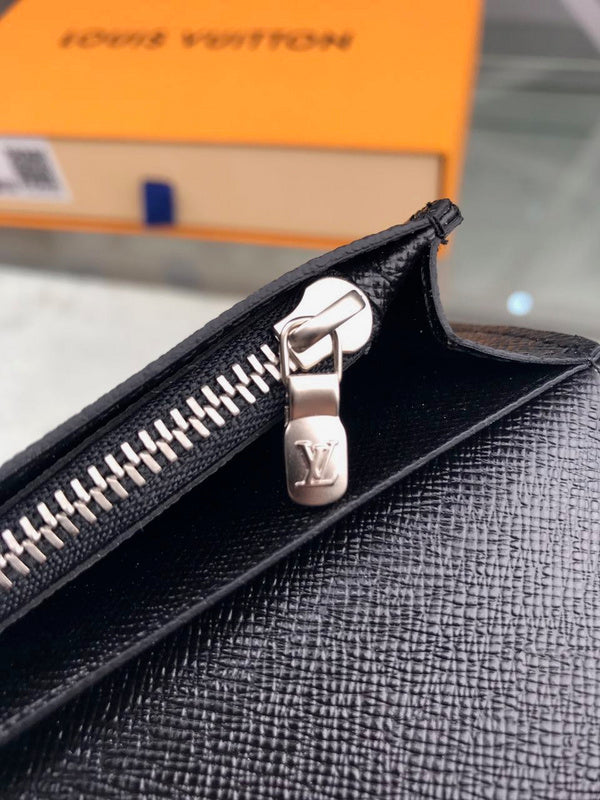 Fan Fashion Lu-Vi bags - 17704