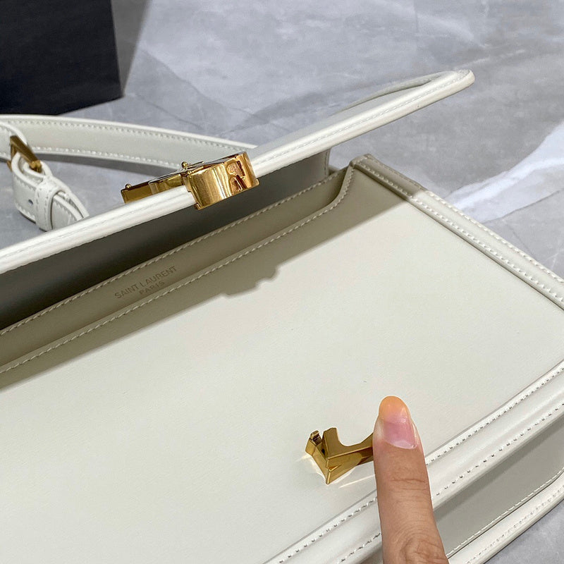 Amelia - YSL Bag - 4110