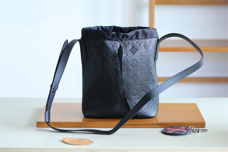 Fan Fashion Lu-Vi bags - 10488