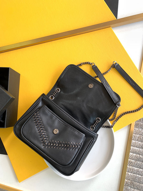 Amelia - YSL Bag - 4121